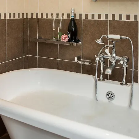 The Coach House Marrick