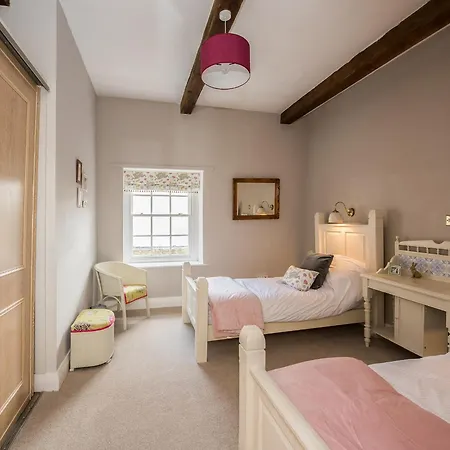 Holiday home The Coach House *