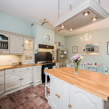 The Coach House Marrick