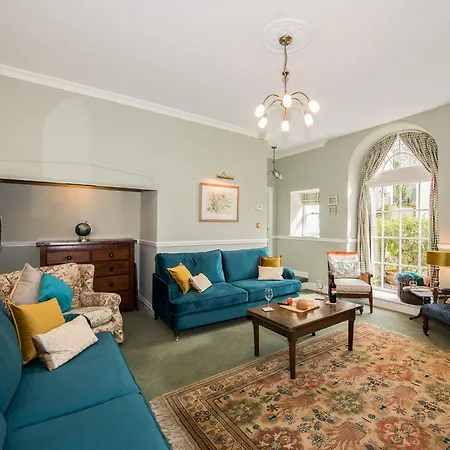 Holiday home The Coach House *